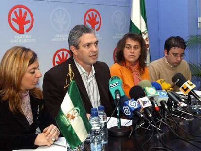 Los andalucistas Mercedes Gil (izquierda), Pédro Pérez, María José Lanzat y Pablo Núñez, ayer en Marbella.