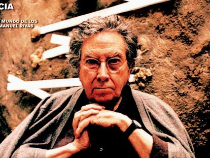 La que ofrecía a sus 81 años un pintor imprescindible, uno de los grandes del siglo XX. Esta entrevista del 30 de octubre de 2004 coincidía con una exposición de sus obras en arcilla en el Reina Sofía de Madrid, que celebraba su Premio Velázquez, obtenido el año anterior.