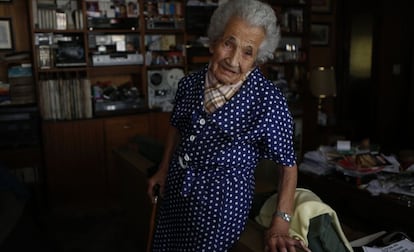 Ciriaca González, de 107 años, en su casa de Madrid.
