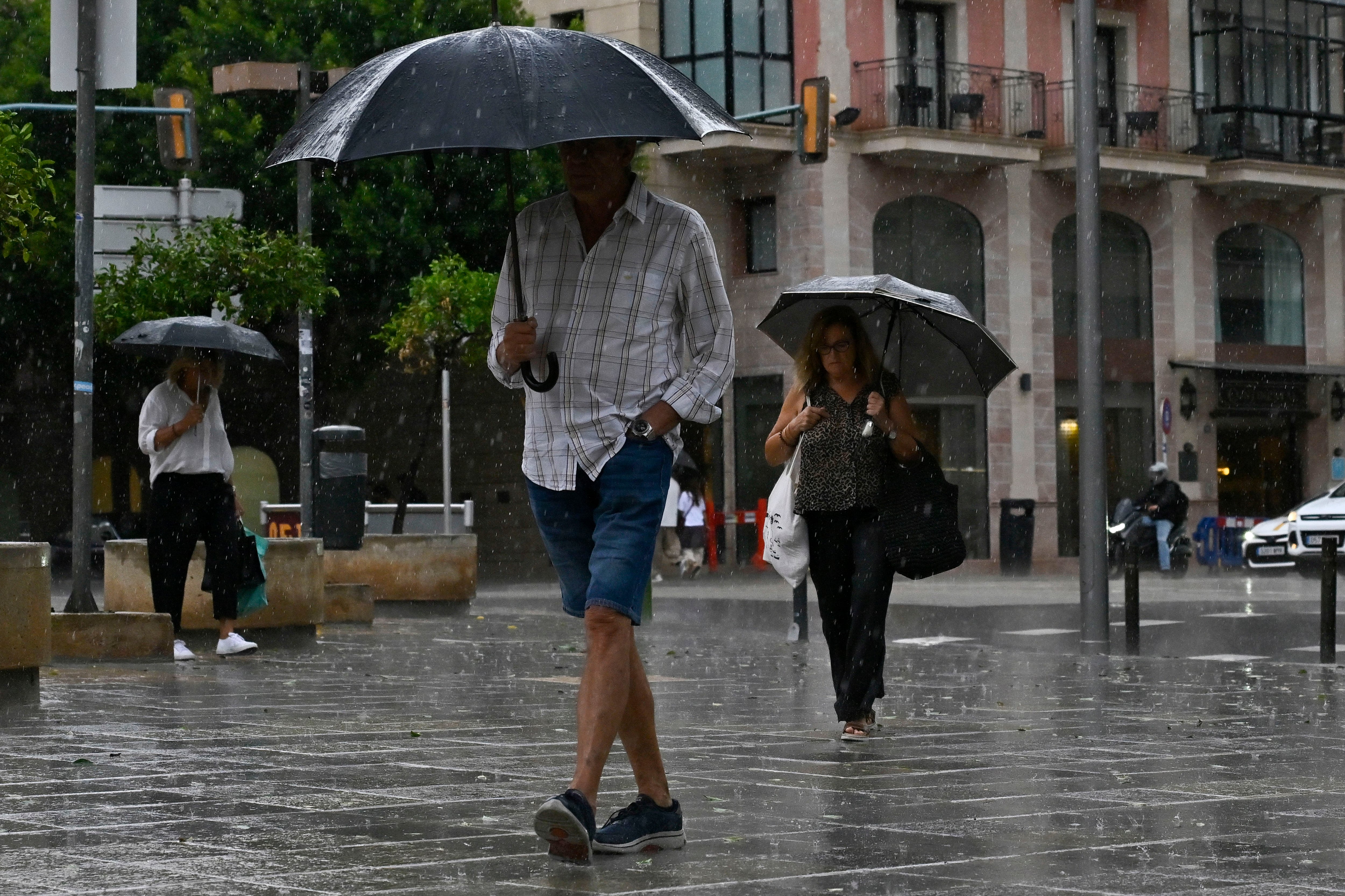 Cambio brusco de tiempo: bajón térmico y lluvias muy fuertes en la fachada mediterránea peninsular y Baleares