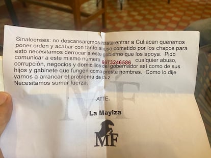 Uno de los volantes lanzados por una avioneta en varios sectores de Culiacán por supuestos integrantes de La Mayiza, grupo ligado a Ismael El Mayo Zambada.