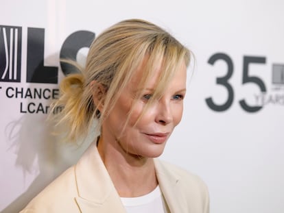 Kim Basinger en la alfombra roja de una gala por el bienestar animal, en Beverly Hills (California), en octubre de 2019.