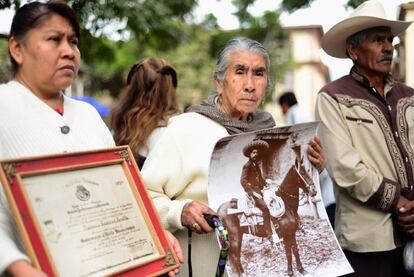 Manifestantes del Frente Zapatista en Morelos.