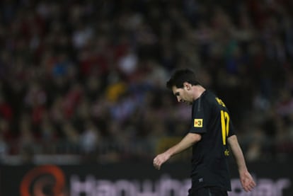 Messi, en un momento del partido que enfrentó ayer al Baça con el Granada.