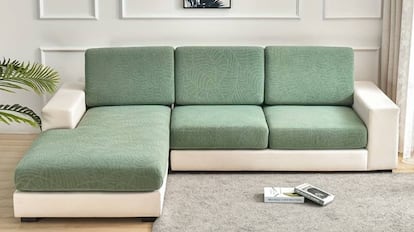 Este modelo de funda para sofá a la venta en Temu está confeccionada en dos materiales: poliéster y elastano.