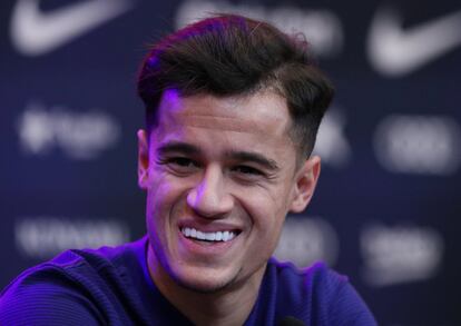 Philippe Coutinho durante la rueda de prensa en Barcelona.