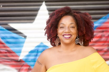 Retrato promocional de Yolanda Arroyo Pizarro, autora de 'Las negras'.
