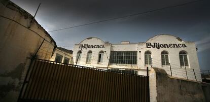 Edificio de la firma La Jijonenca en la que Berlanga rodó parte de la película 'Moros y cristianos'.