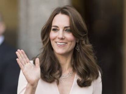 Katte Middleton, el miércoles en su visita a la exposición por el centenario de la 'Vogue' británica en el National Portrait Gallery de Londres.