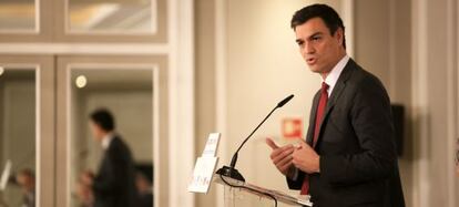 El secretario general del PSOE, Pedro Sánchez, interviene en los Desayunos Informativos de Europa Press.