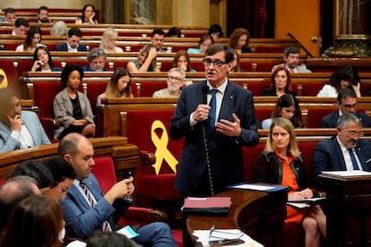 El presidente de la Generalitat, Salvador Illa, durante una de sus intervenciones en la sesión de control al Gobierno catalán en el pleno del Parlament.
