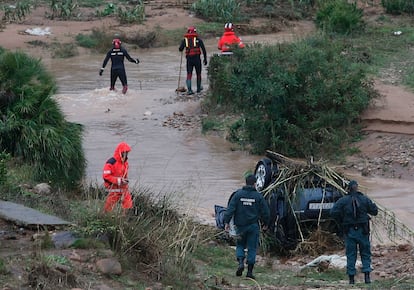 2011. Riada en Castellón. Cuatro miembros de una misma familia perdieron la vida en noviembre de 2011 al ser arrastrado su vehículo por una tromba de agua en Castellón. 