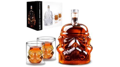 que regalar a alguien que tiene de todo en 2024: recipiente para almacenar bebidas espirituosas con diseño de Star Wars.