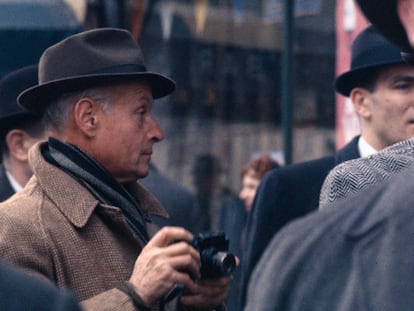 Henri Cartier-Bresson, en el Nueva York de 1963.