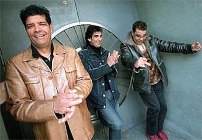 Los tres componentes del grupo rumbero Los Chunguitos.