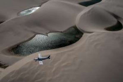 Sobrevolando los Lençóis Maranhenses, en el estado brasileño de Maranhão.