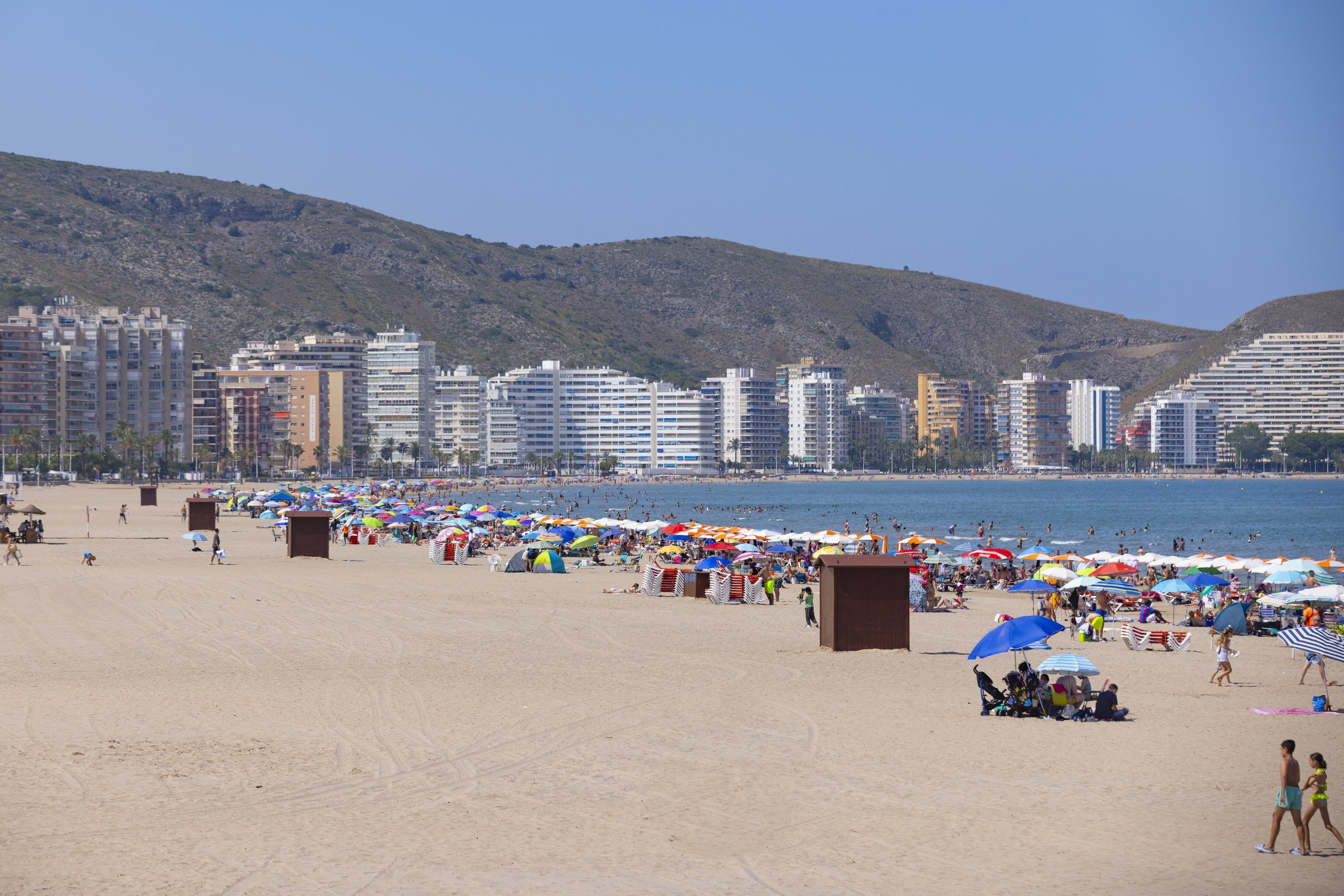 Hallado muerto un matrimonio irlandés de 50 y 45 años en el jacuzzi de un chalet de Cullera (Valencia)