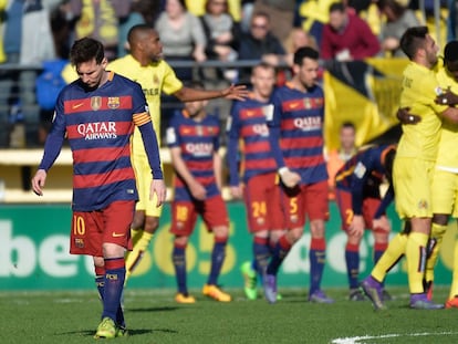 Messi, en primer plano, en el partido ante el Villarreal. 