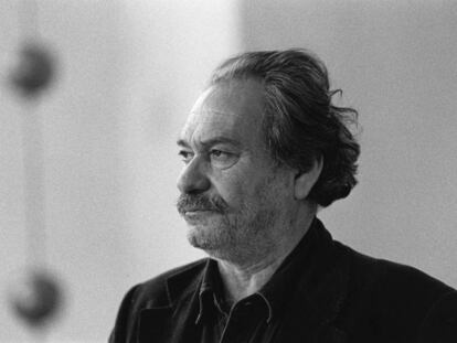 El artista griego Jannis Kounellis, en 1999. 