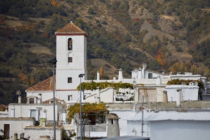 Vista del pueblo Capileira, en la Alpujarra (Granada).