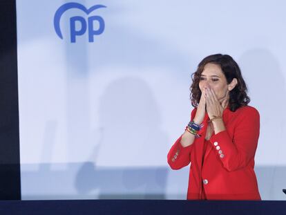Isabel Díaz Ayuso celebraba la victoria del partido en la sede nacional del PP, a 28 de mayo de 2023, en Madrid.