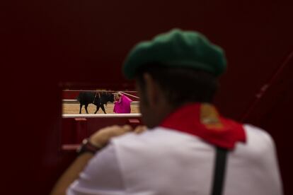 Corrida en la plaza de toros de Pamplona con astados de la ganadería de Dolores Aguirre.