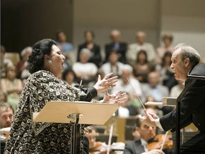 Jos&eacute; Mar&iacute;a Collado, en un recital junto a Montserrat Caball&eacute;.