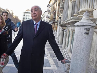 Luciano Alonso, a su llegada este lunes al Tribunal Superior de Justicia de Andaluc&iacute;a.