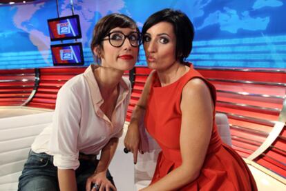 Ana Morgade y Silvia Abril, en <i>Las noticias de las 2.</i>