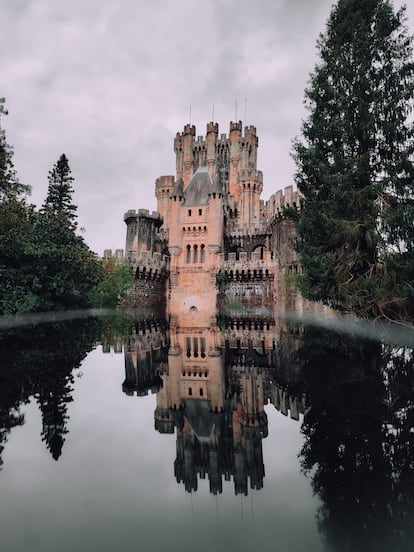 A photograph of a castle in Basque Country, provided by Gianfranco Bulgarelli. 