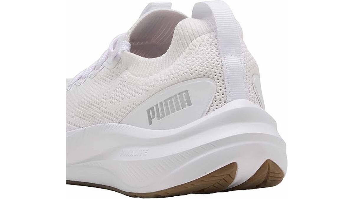 Estas zapatillas combinan comodidad y diseño.