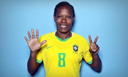 Formiga, única jogadora na história a disputar sete Copas do Mundo.