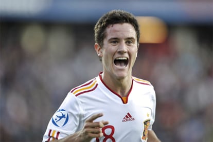 Ander Herrera celebra el primer gol de España sub 21.