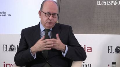 El presidente de la AEB, José María Roldán, durante su intervención en el II Observatorio financiero organizado por El Español e Invertia.
 