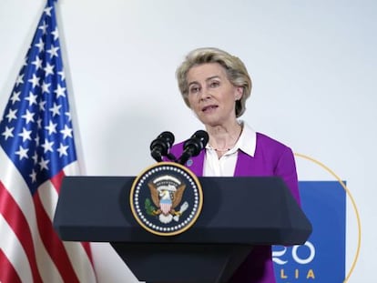 Joe Biden, presidente de EE UU, y Ursula von der Leyen, presidenta de la Comisión Europea.