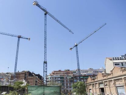 Una obra de nova construcció a Sants-Montjuïc.