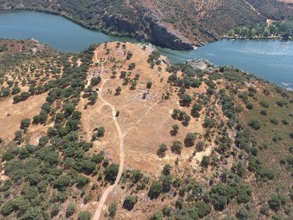 Vista aérea del yacimiento de El Castillón (Zamora).