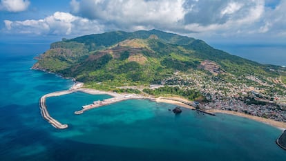 Vista aérea de la isla de Annobón.