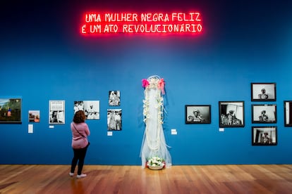 Vista de uma das salas da exposição sobre Carolina Maria de Jesus no Instituto Moreira Salles de São Paulo. 