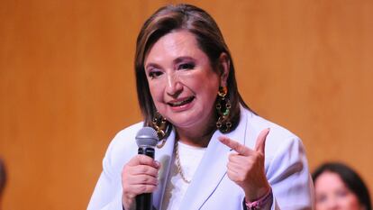 Xóchitl Gálvez habla durante un acto de campaña en Ciudad de México, el 3 de abril de 2024.