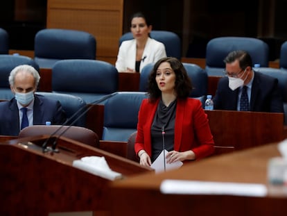 La presidenta autonómica, Isabel Díaz Ayuso, durante su intervención en el pleno celebrado este jueves en la Asamblea de Madrid.