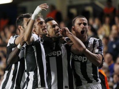 Los jugadores del Juventus celebran un gol