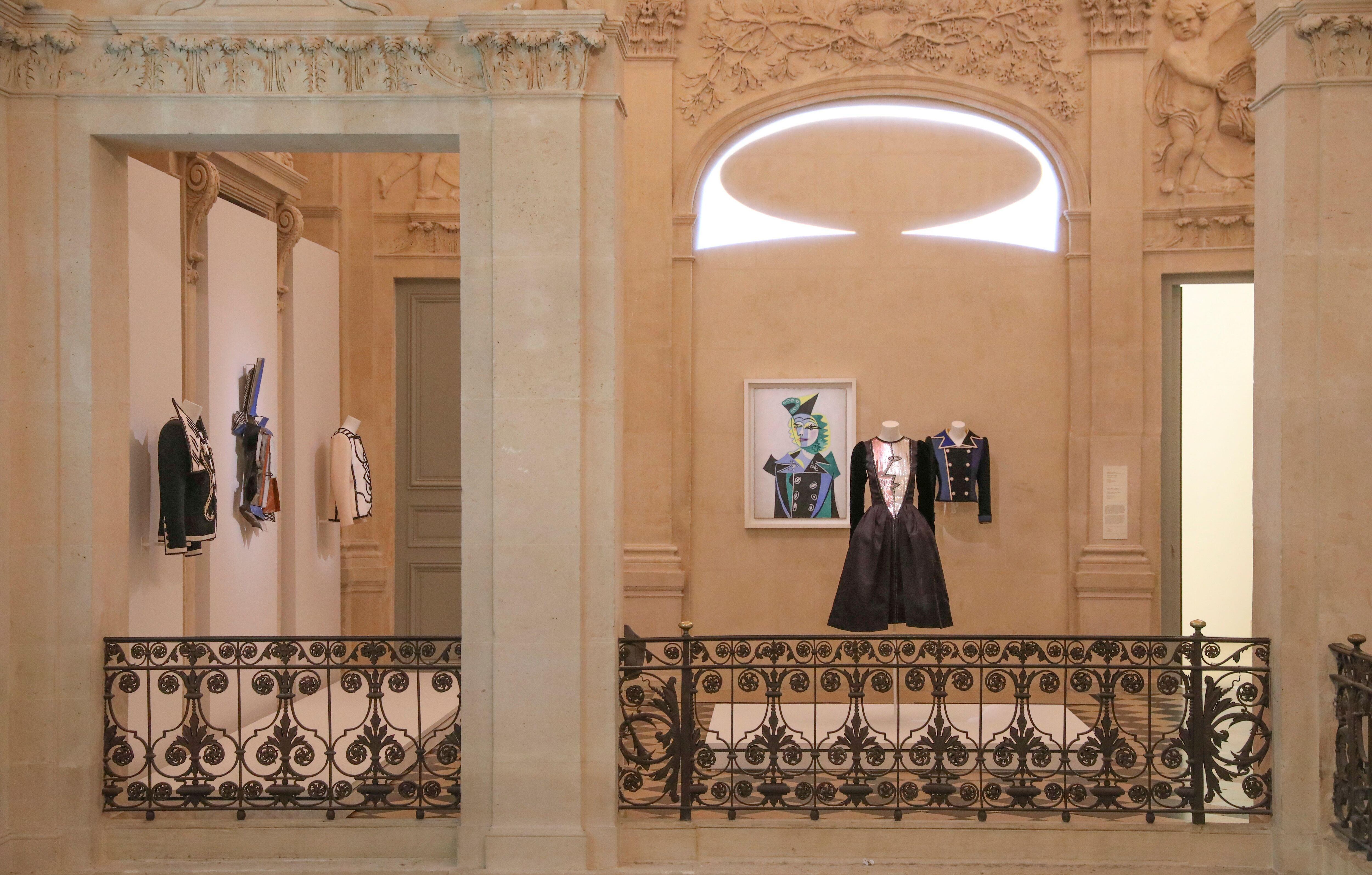 Una de las salas del museo parisino dedicado al diseñador Yves Saint Laurent.