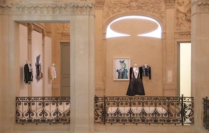 Una de las salas del museo parisino dedicado al diseñador Yves Saint Laurent.