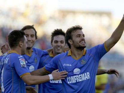 Pedro León celebra su segundo gol ante el Betis