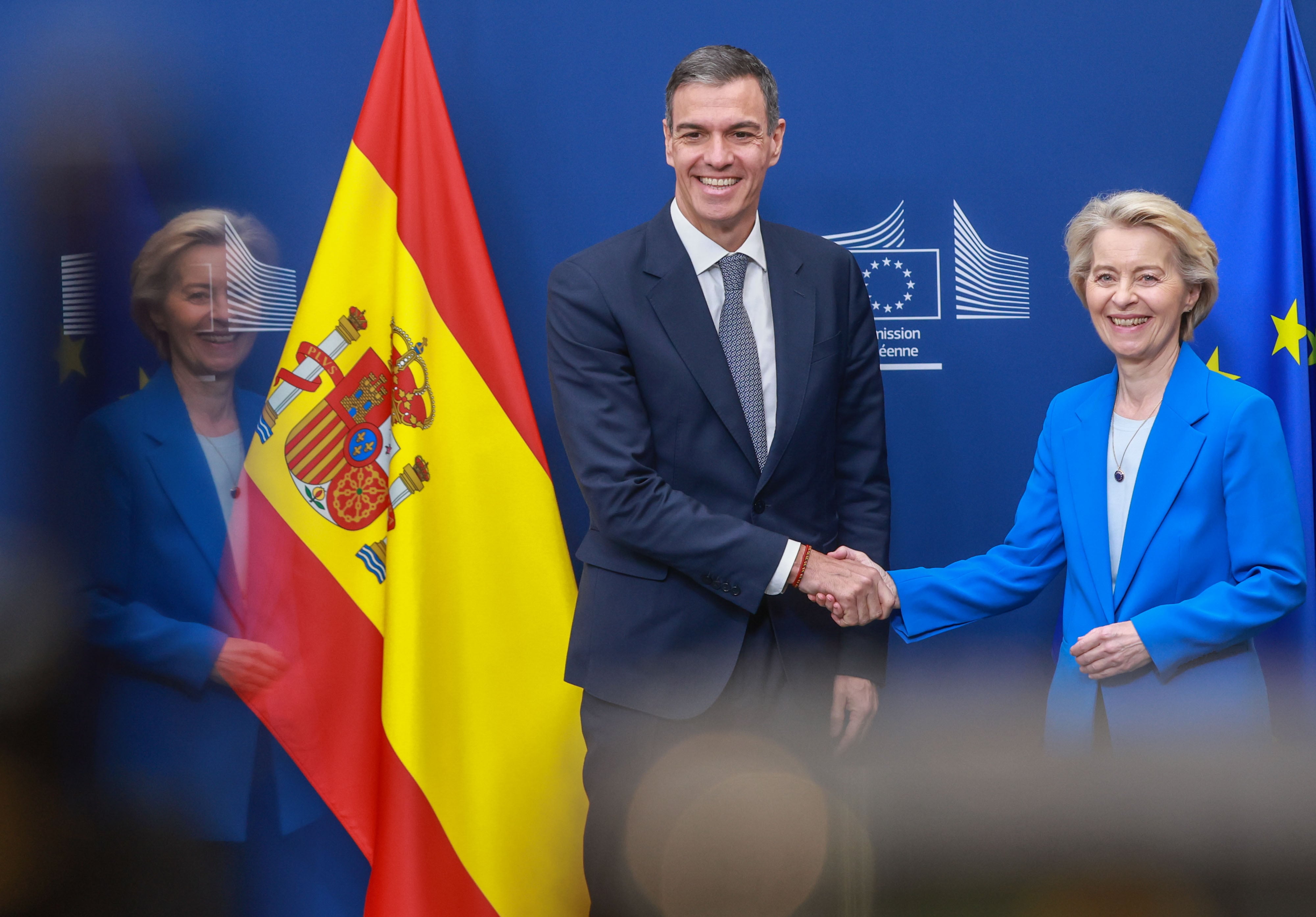 Sánchez urge a Von der Leyen a que la UE se “movilice para detener la invasión ilegal de Netanyahu sobre Gaza”