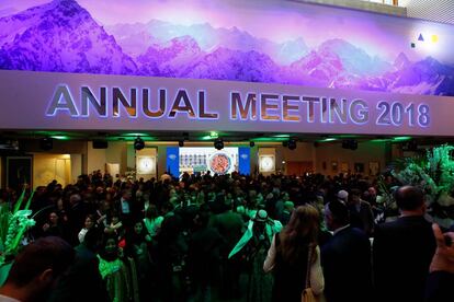 Público a la entrada del discurso de Donald Trump en el Foro Económico Mundial de Davos (Suiza).