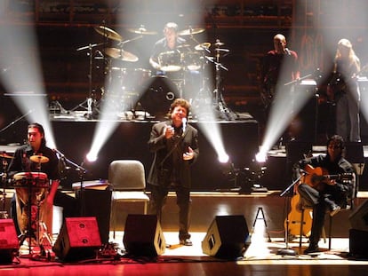 Lagartija Nick en la Brooklyn Academy Of Music de Nueva York, junto a Enrique Morente, rindiendo homenaje a Lorca en 2003.