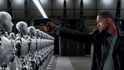 Will Smith, en una escena de 'Yo, robot', dirigida por Alex Proyas