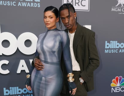 Travis Scott con la que fue su pareja, Kylie Jenner, en 2022.